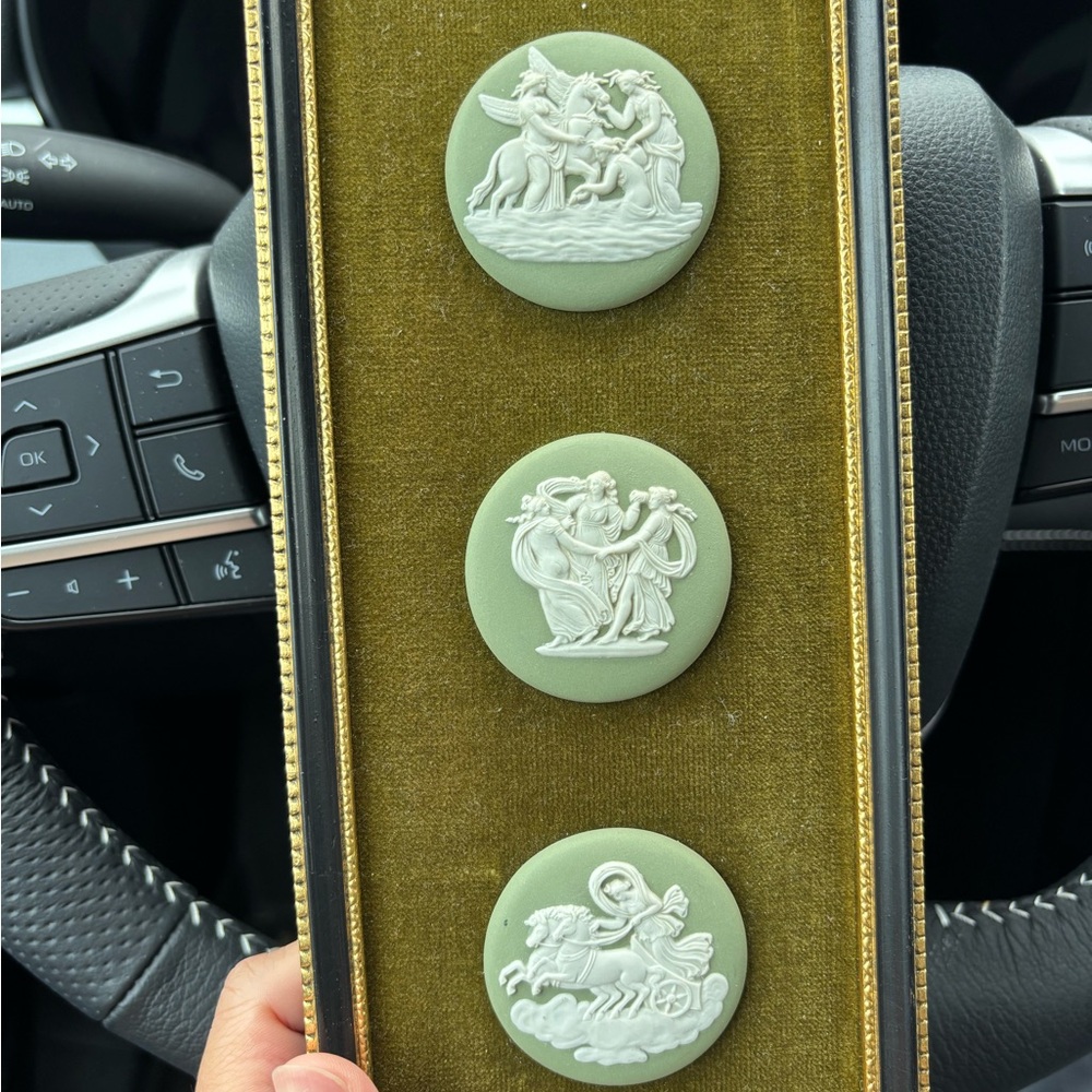 Wedgwood Green and White Decorative